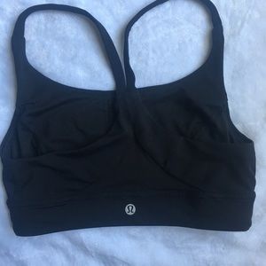 Lululemon bra size 6 ! Only worn twice! Black.